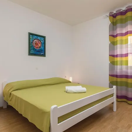 Cozy In Ruzici With Kitchen *